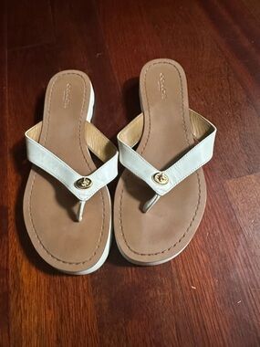 White Leather Thong Sandals with Gold Accenti coach size 8.5